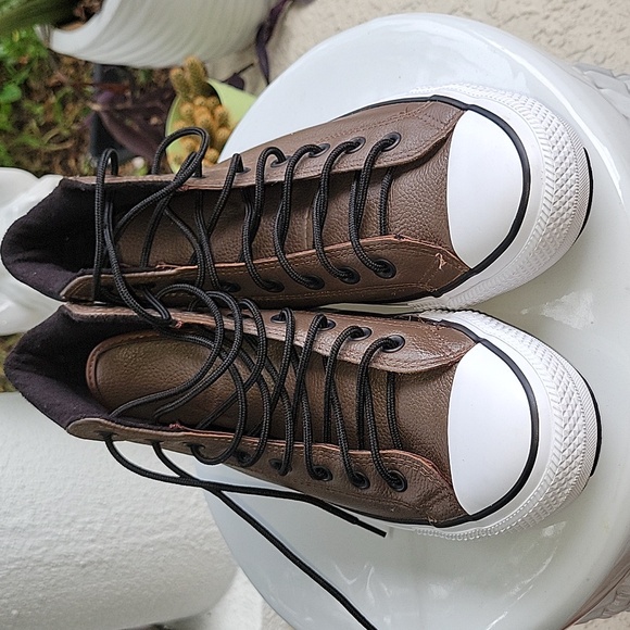 Converse Brown Chuck Taylor Converse In Chocolate Brown High-Top Sneakers Size 8 - Picture 1 of 7